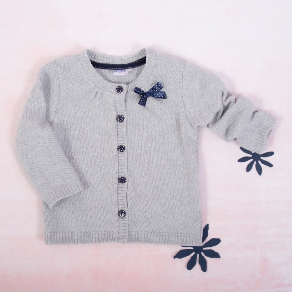 Detský svetrík K-Baby s mašličkou - šedý, vel. 92-#Velikost koj. oblečení;92 (18-24m)