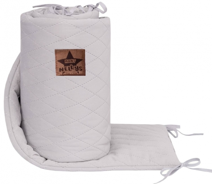 Prešívaný Velvet mantinel 180x30 cm Baby Nellys, sivý